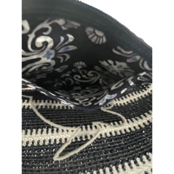 Vera Bradley Straw Bucket Crossbody Bag - Steel Blue Medallion w/Turtle NEW - Picture 8 of 8